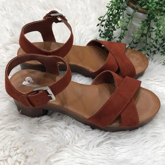 R2 sandals - Picture 5 of 8